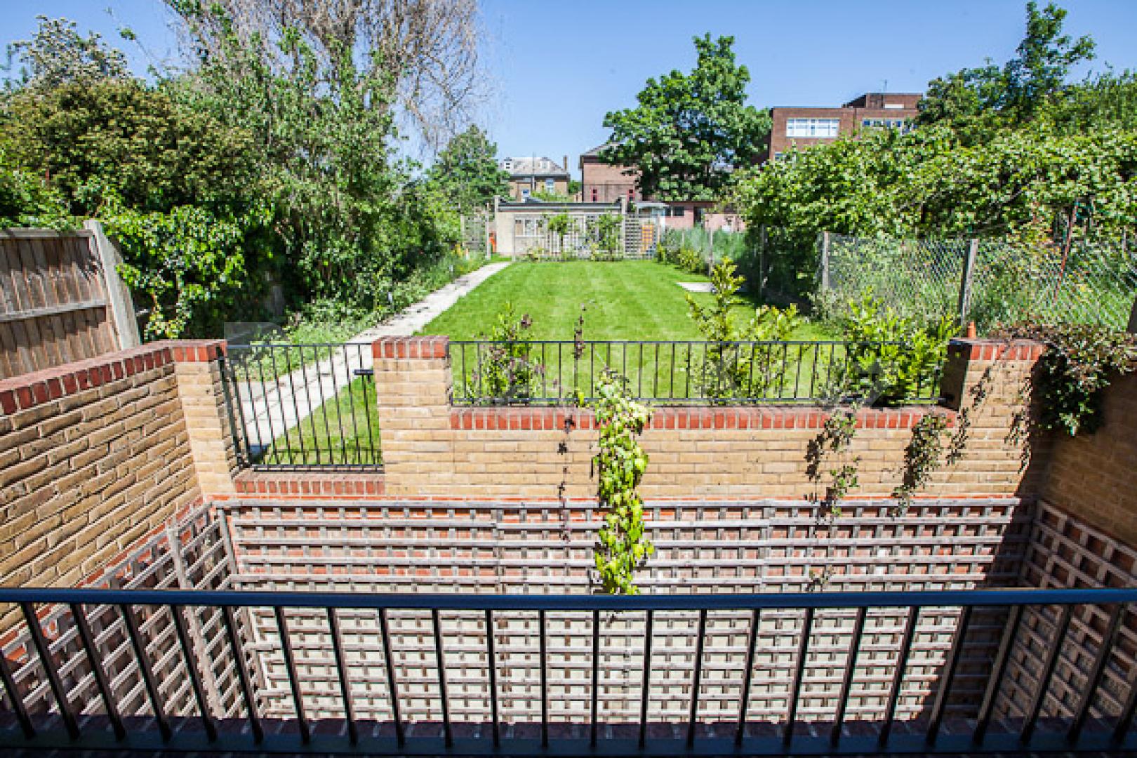 			UNDER OFFER, 1 Bedroom, 1 bath, 1 reception Apartment			 St Germans Road, Forest Hill